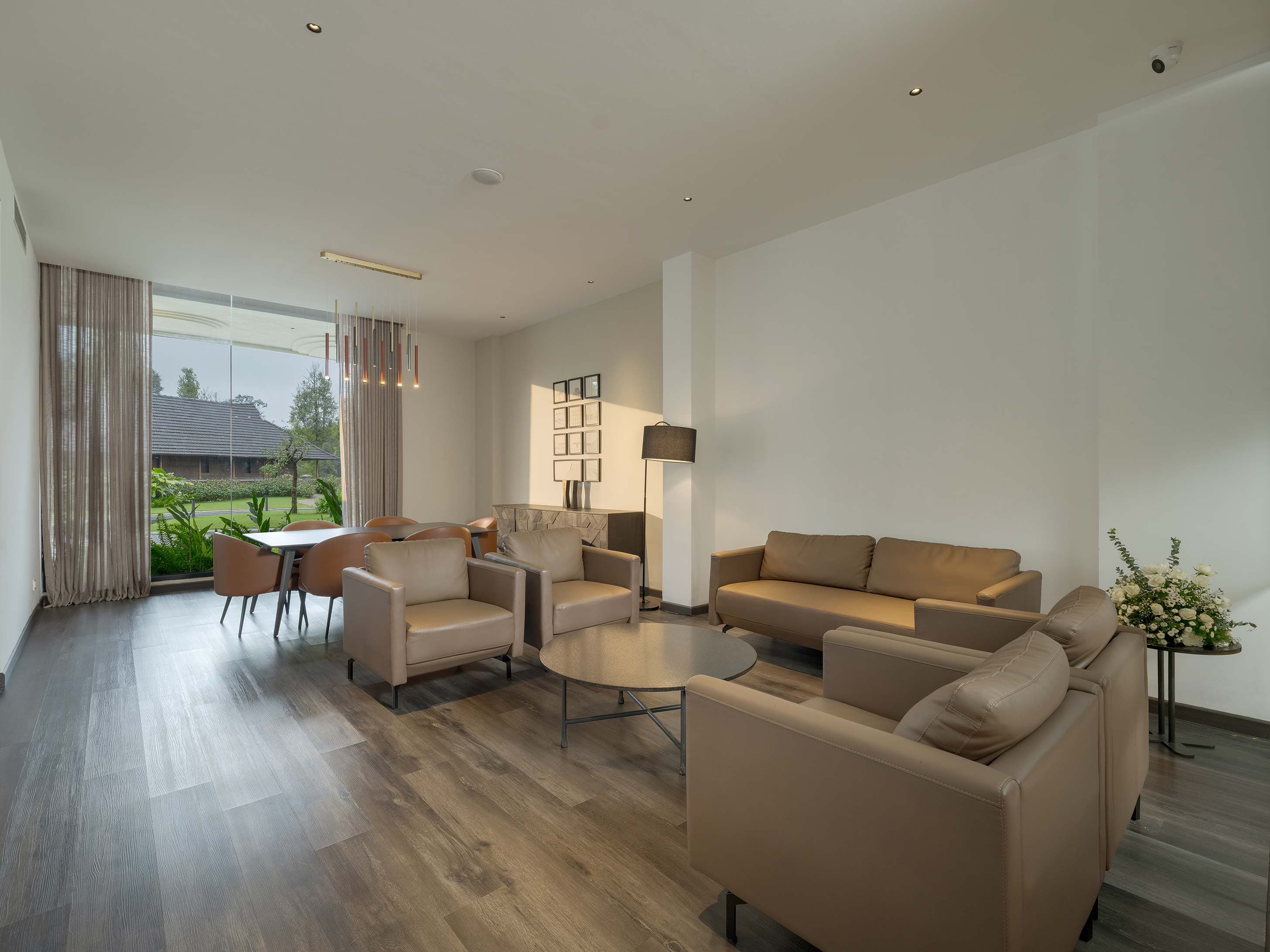 Private lounge - Facilities
